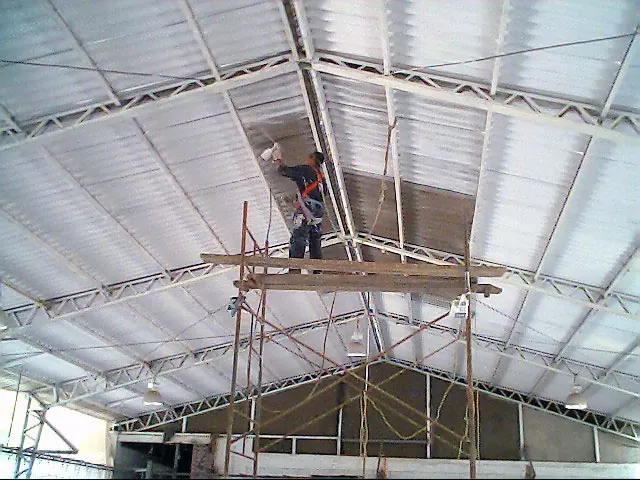 Revestimiento epóxico de alta resistencia en planta Dole